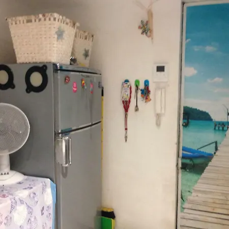 The Crab Is In Apartament *